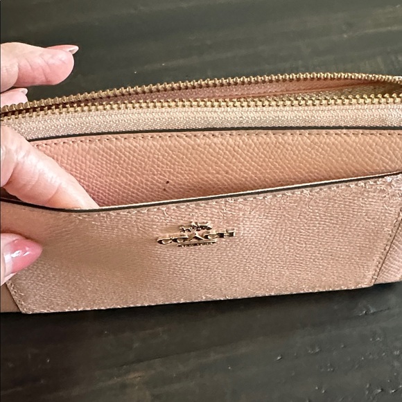 Coach Wallets - Picture 16 of 16